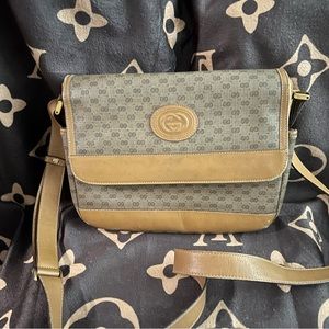 Vintage Gucci crossbody